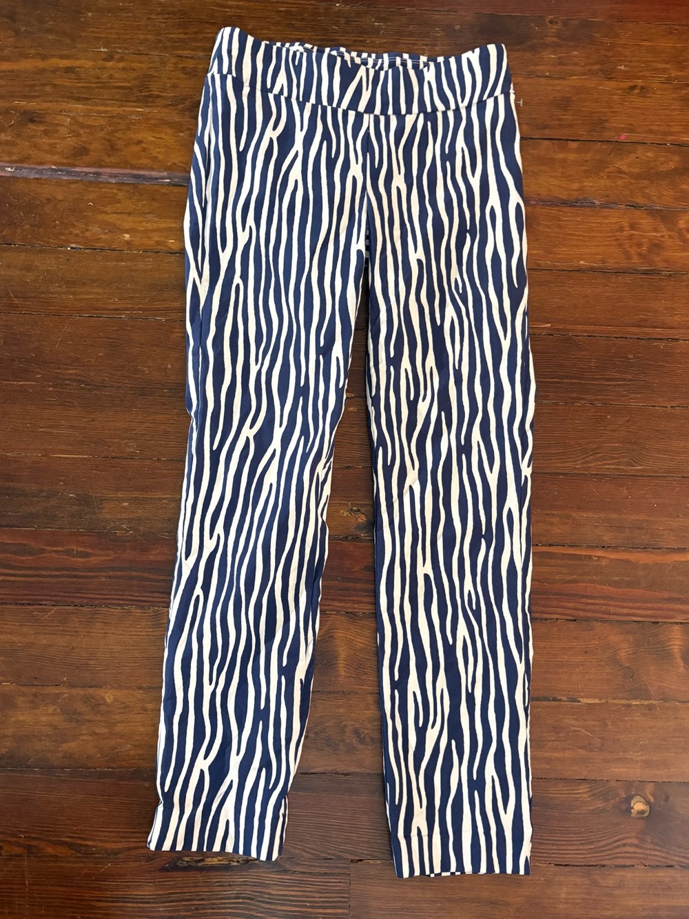 J. McLaughlin blue white zebra print groovy pull on straight pants size 6